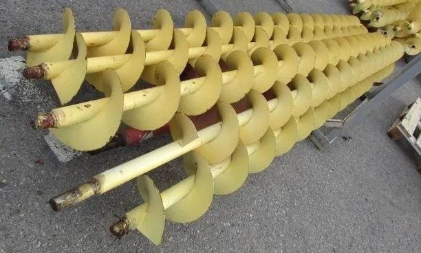 Шнек выгр. накл. (Ф40мм) (удлиненный) (L=4576мм) - изображение 1 из 1