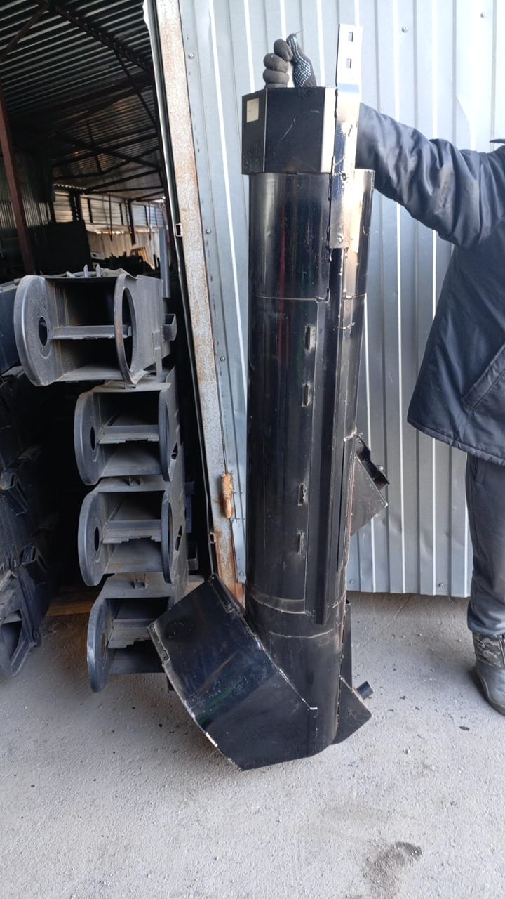 Кожух шнека загрузочного бункера - изображение 3 из 5